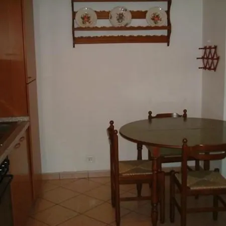 Charmante In Cerro Mit Garten شقة لافينو-مومبيلو